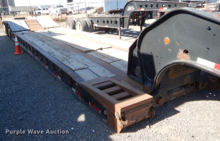 image for item DH0966 2002 Etnyre Blackhawk lowboy equipment trailer