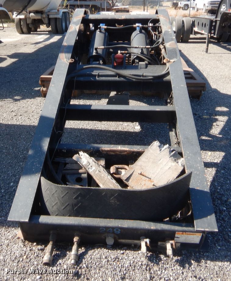 image for item DH0966 2002 Etnyre Blackhawk lowboy equipment trailer