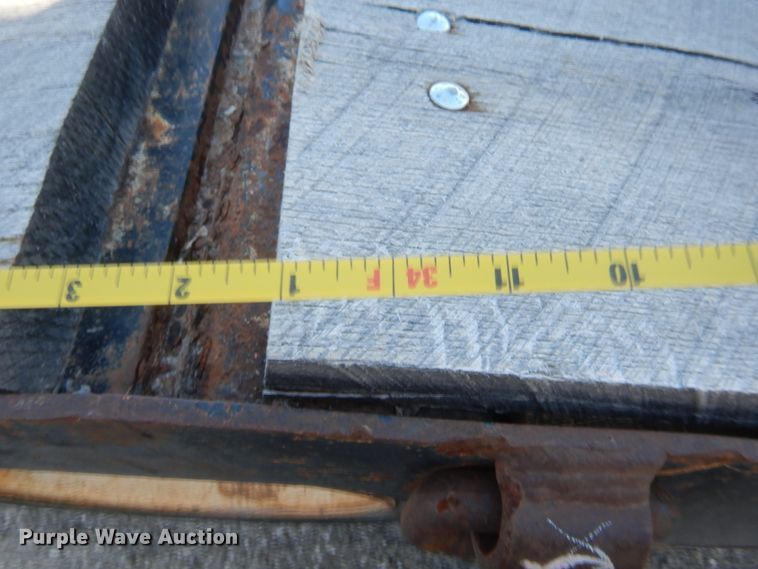 image for item DH0966 2002 Etnyre Blackhawk lowboy equipment trailer