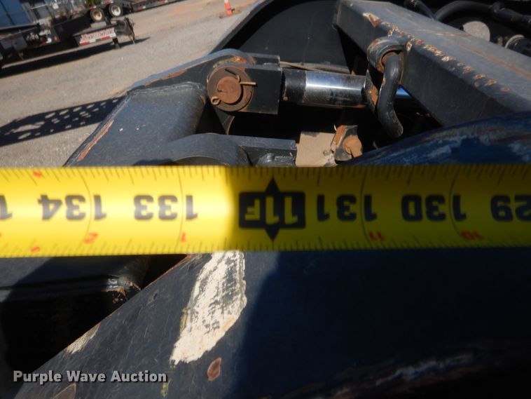 image for item DH0966 2002 Etnyre Blackhawk lowboy equipment trailer