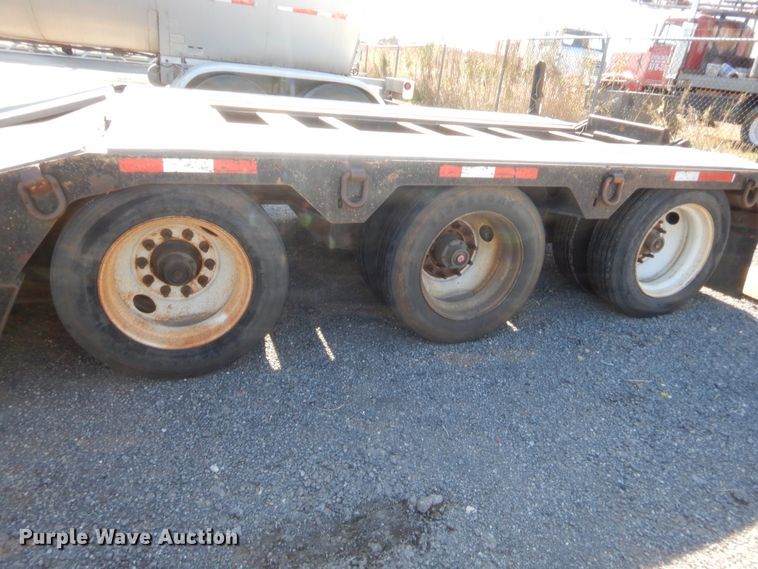 image for item DH0966 2002 Etnyre Blackhawk lowboy equipment trailer