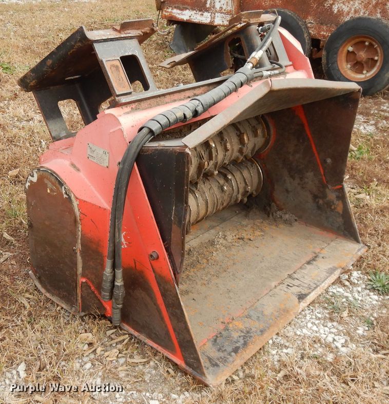 image for item DH3497 2003 Allu SML2-12 skid steer screener pulverizer