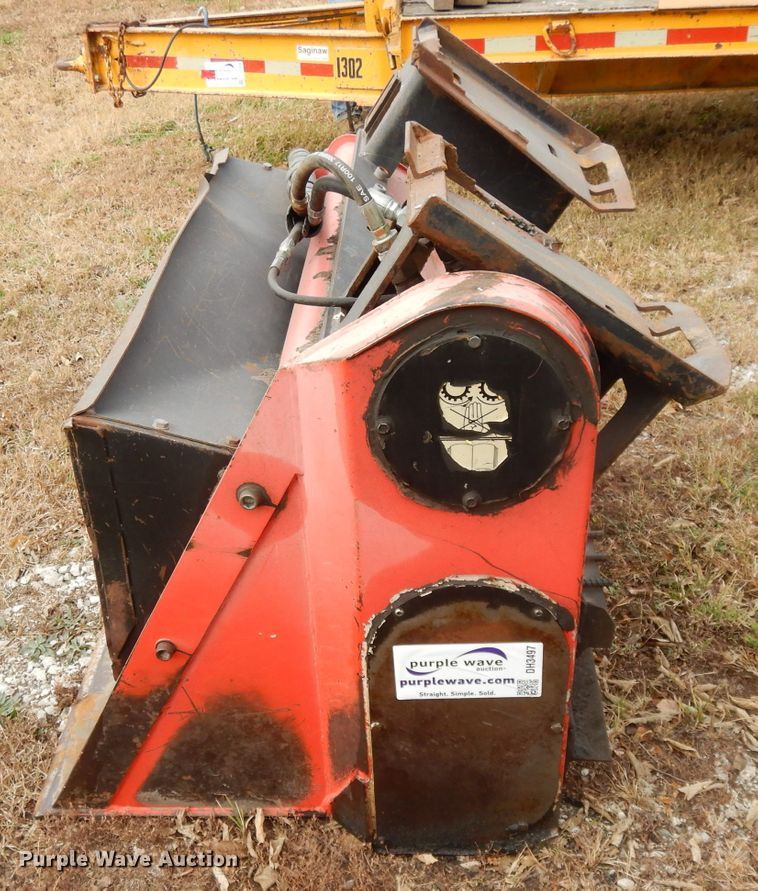 image for item DH3497 2003 Allu SML2-12 skid steer screener pulverizer
