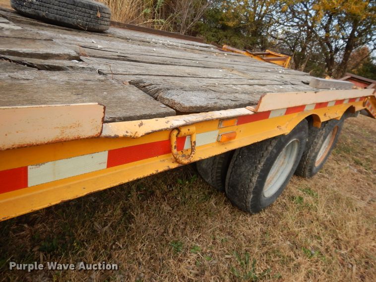 image for item DH3498 1988 Czen CZ20 equipment trailer