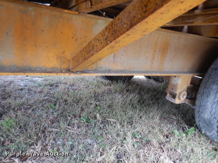 image for item DH3498 1988 Czen CZ20 equipment trailer