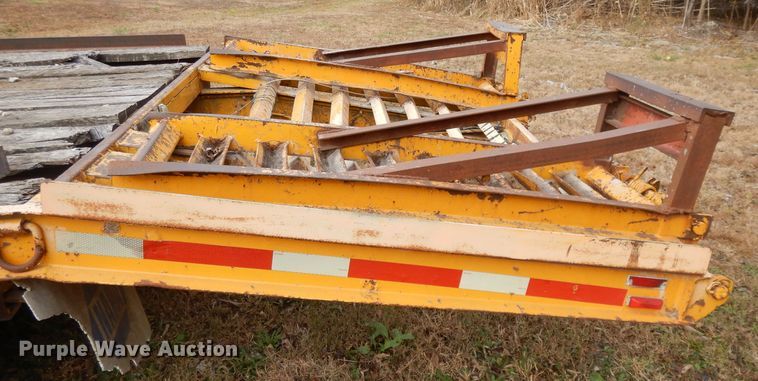 image for item DH3498 1988 Czen CZ20 equipment trailer