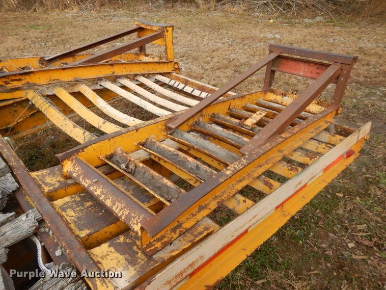 image for item DH3498 1988 Czen CZ20 equipment trailer