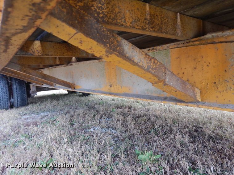 image for item DH3498 1988 Czen CZ20 equipment trailer