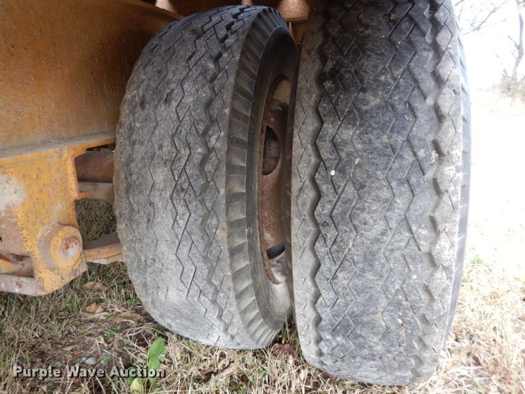 image for item DH3498 1988 Czen CZ20 equipment trailer