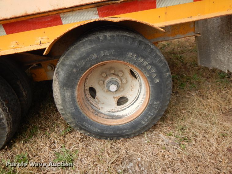 image for item DH3498 1988 Czen CZ20 equipment trailer
