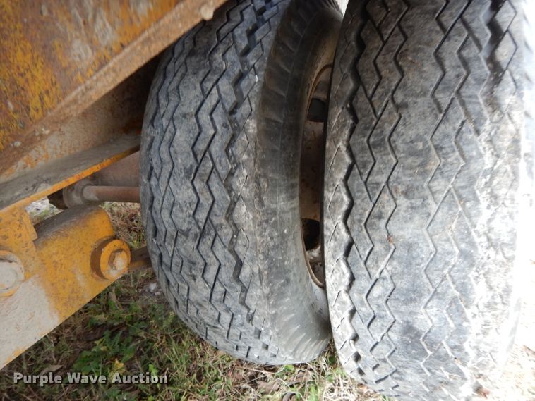 image for item DH3498 1988 Czen CZ20 equipment trailer