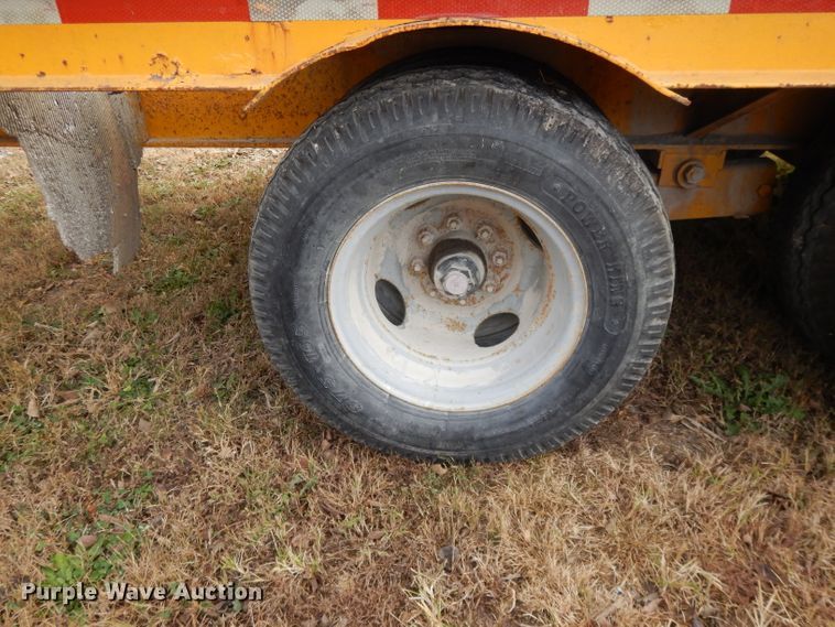 image for item DH3498 1988 Czen CZ20 equipment trailer