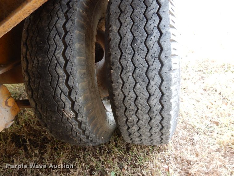 image for item DH3498 1988 Czen CZ20 equipment trailer