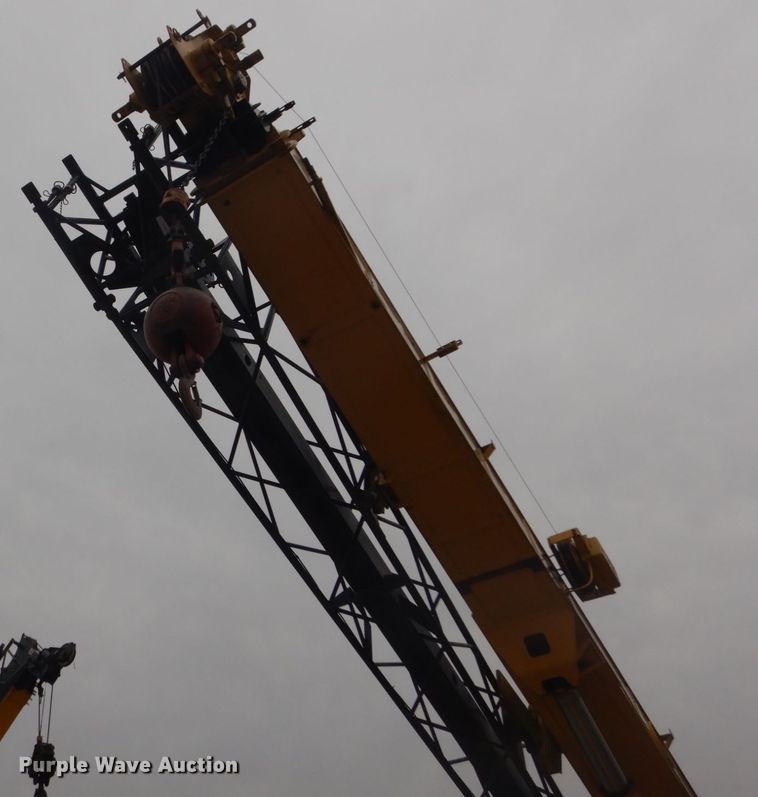 image for item DH5243 1992 Grove AT422  truck crane