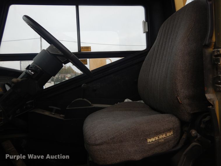 image for item DH5243 1992 Grove AT422  truck crane