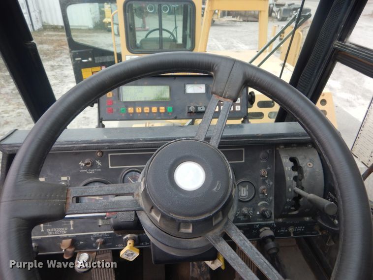 image for item DH5243 1992 Grove AT422  truck crane