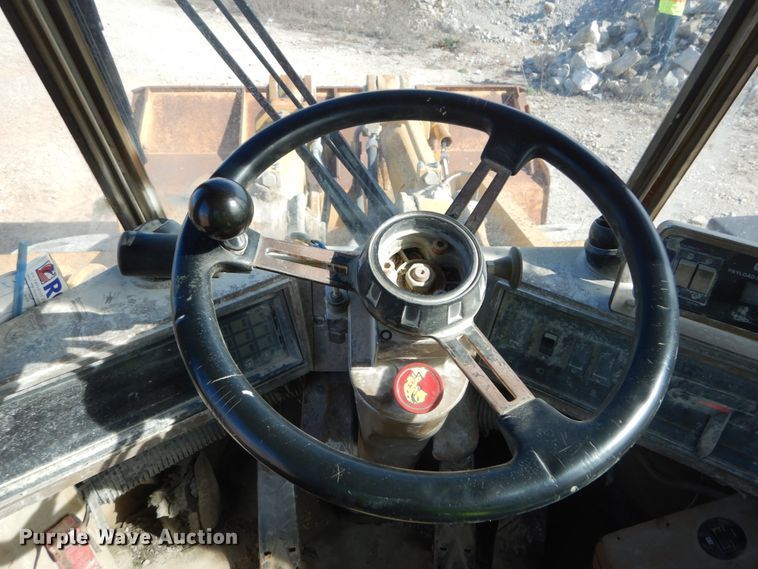 image for item DI1060 1994 Caterpillar 980F  wheel loader