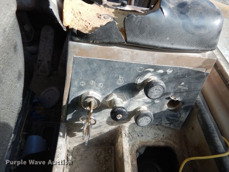 image for item DI1060 1994 Caterpillar 980F  wheel loader