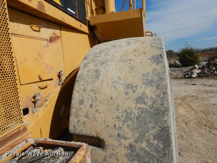image for item DI1060 1994 Caterpillar 980F  wheel loader