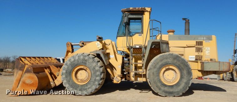 image for item DI1061 1999 Komatsu WA500-3L  wheel loader