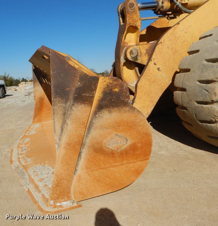 image for item DI1061 1999 Komatsu WA500-3L  wheel loader