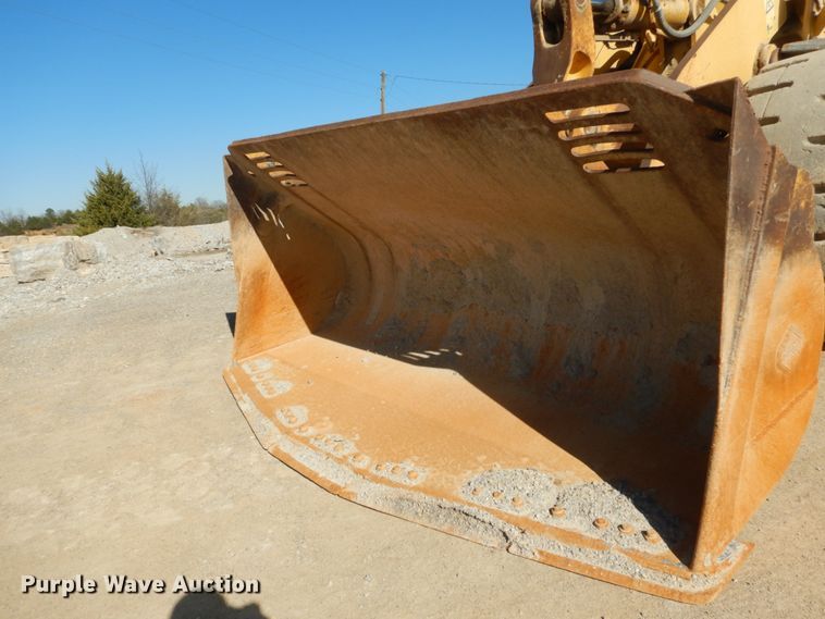 image for item DI1061 1999 Komatsu WA500-3L  wheel loader