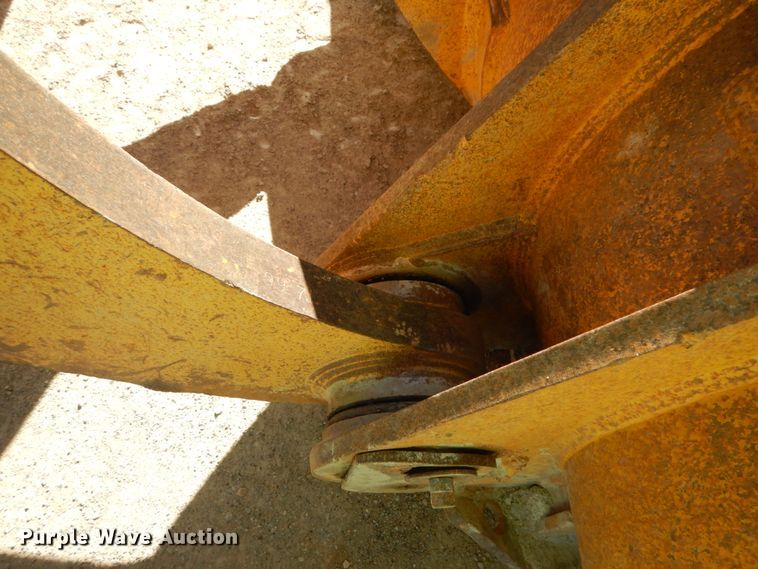 image for item DI1061 1999 Komatsu WA500-3L  wheel loader