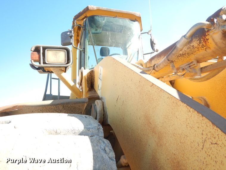 image for item DI1061 1999 Komatsu WA500-3L  wheel loader