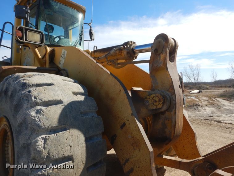 image for item DI1061 1999 Komatsu WA500-3L  wheel loader