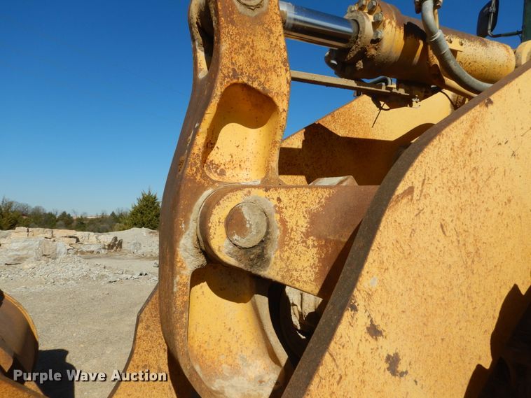 image for item DI1061 1999 Komatsu WA500-3L  wheel loader