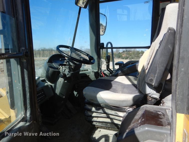 image for item DI1061 1999 Komatsu WA500-3L  wheel loader