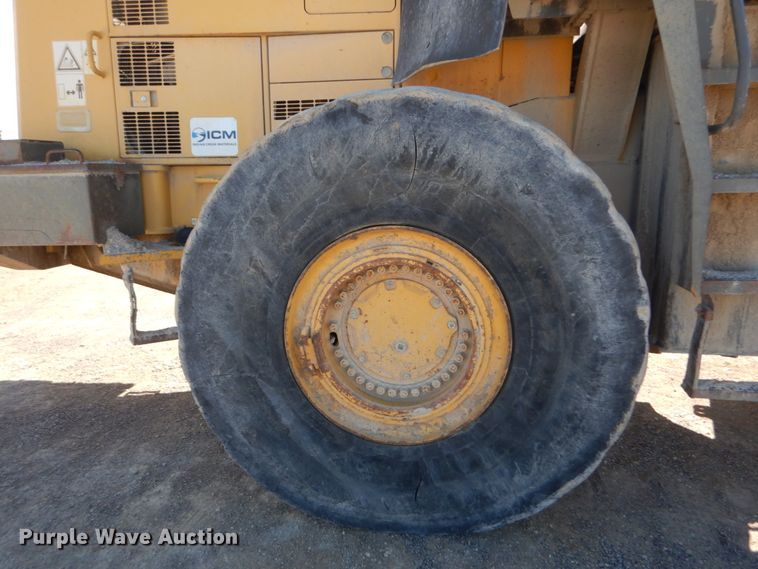 image for item DI1061 1999 Komatsu WA500-3L  wheel loader