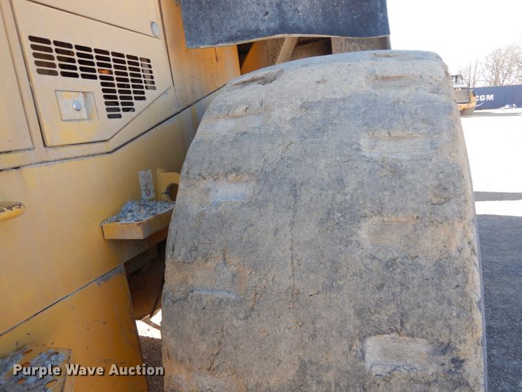 image for item DI1061 1999 Komatsu WA500-3L  wheel loader