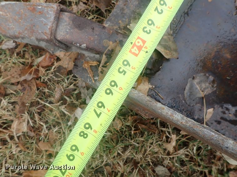 image for item DI7308 1999 John Deere 240  skid steer loader