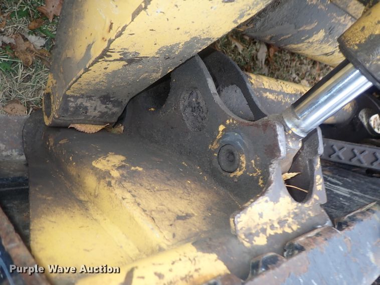 image for item DI7308 1999 John Deere 240  skid steer loader