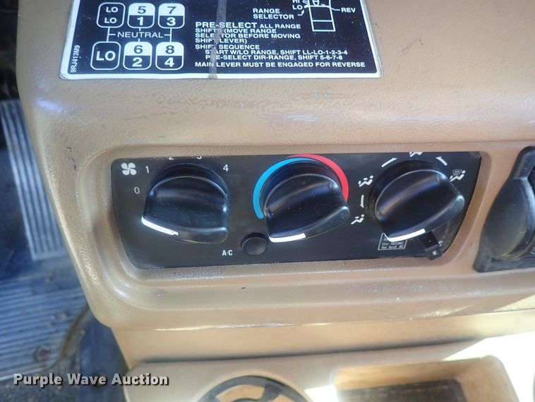 image for item DI7354 2003 Mack CV713  roll-off container truck