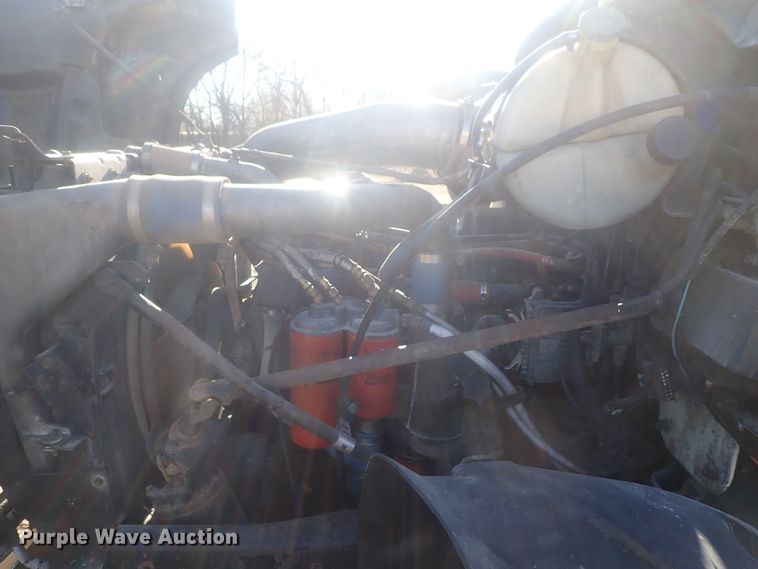 image for item DI7354 2003 Mack CV713  roll-off container truck