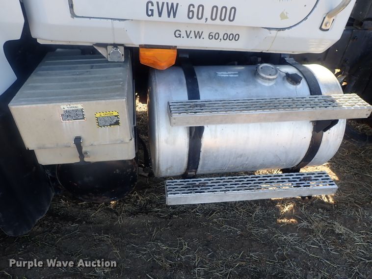 image for item DI7354 2003 Mack CV713  roll-off container truck