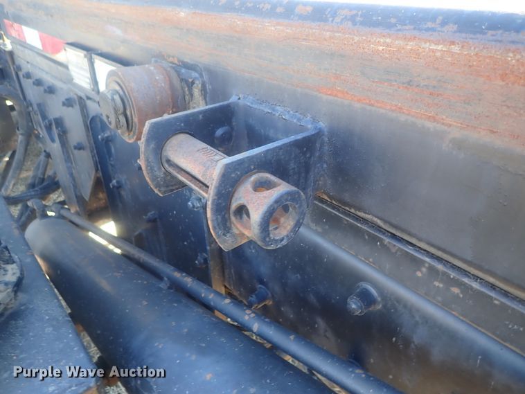 image for item DI7354 2003 Mack CV713  roll-off container truck