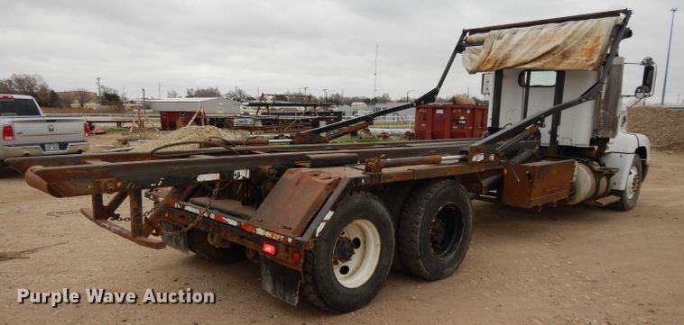 image for item DI8008 1993 Freightliner FLD  roll-off container truck