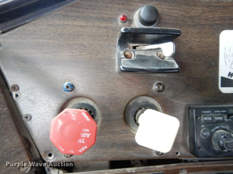 image for item DI8008 1993 Freightliner FLD  roll-off container truck