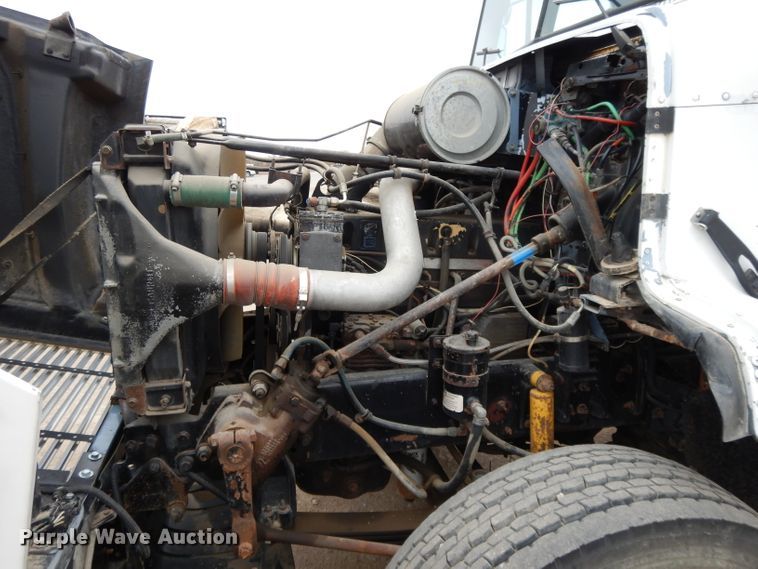 image for item DI8008 1993 Freightliner FLD  roll-off container truck