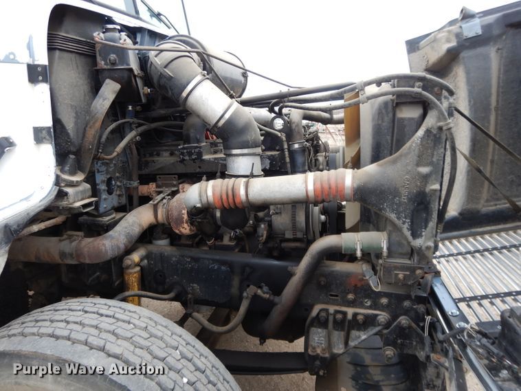 image for item DI8008 1993 Freightliner FLD  roll-off container truck