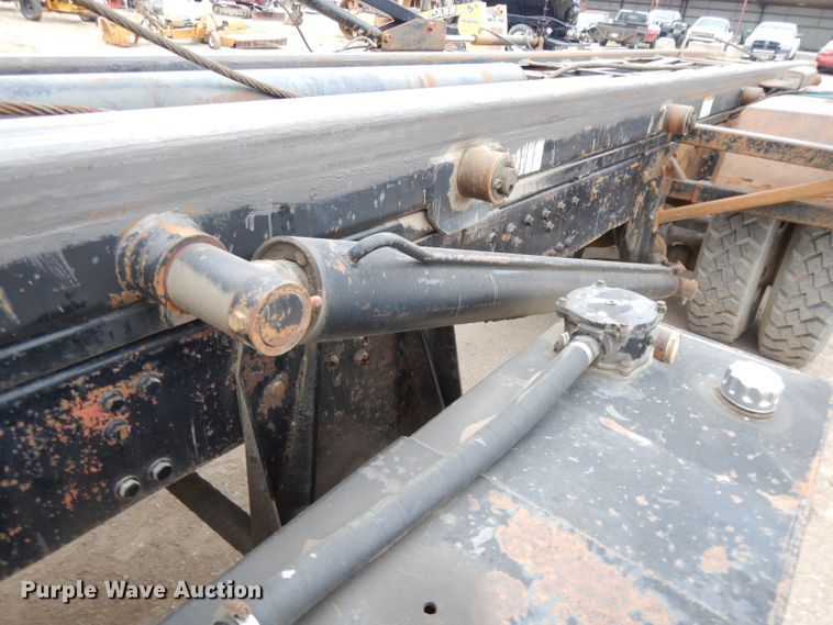 image for item DI8008 1993 Freightliner FLD  roll-off container truck