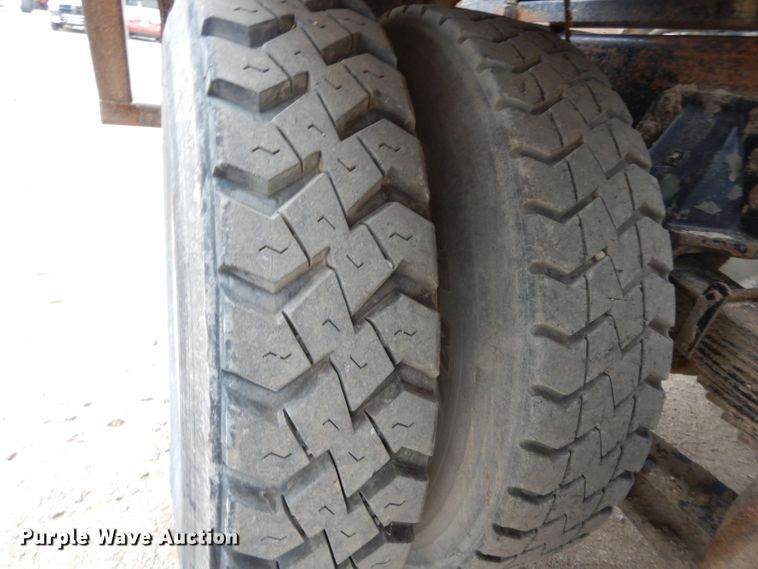 image for item DI8008 1993 Freightliner FLD  roll-off container truck