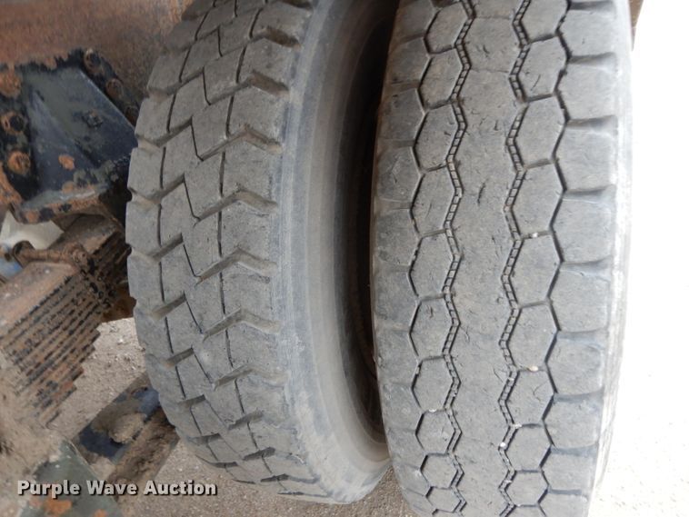 image for item DI8008 1993 Freightliner FLD  roll-off container truck