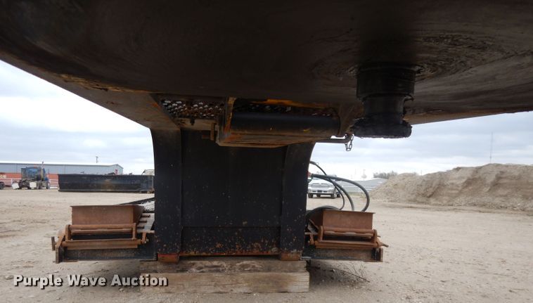 image for item DI8009 1992 Etnyre lowboy equipment trailer