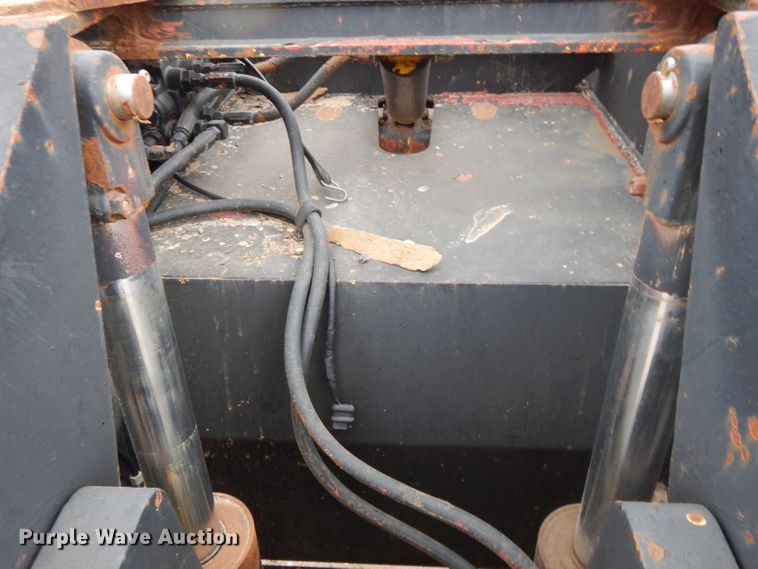 image for item DI8009 1992 Etnyre lowboy equipment trailer