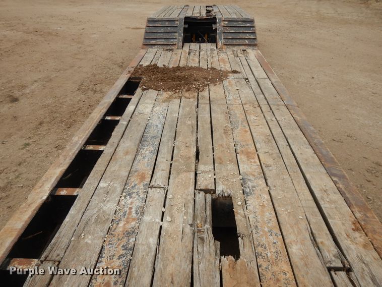 image for item DI8009 1992 Etnyre lowboy equipment trailer