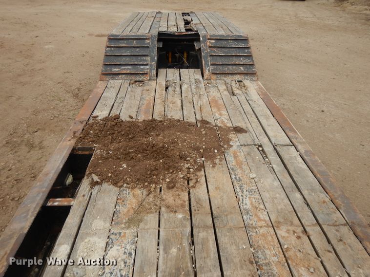 image for item DI8009 1992 Etnyre lowboy equipment trailer